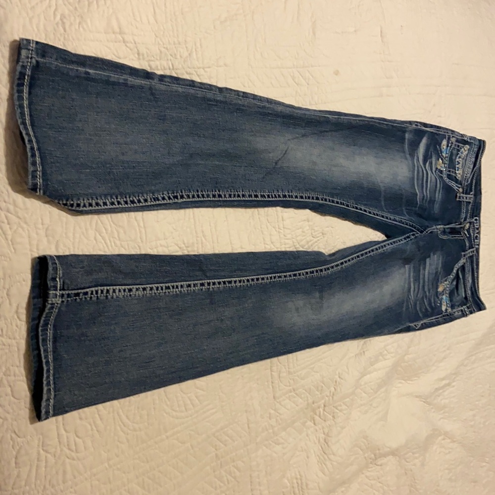 Bootcut jeans with detailed pockets